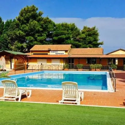 Ranieli Apartments，位于Drapia的酒店