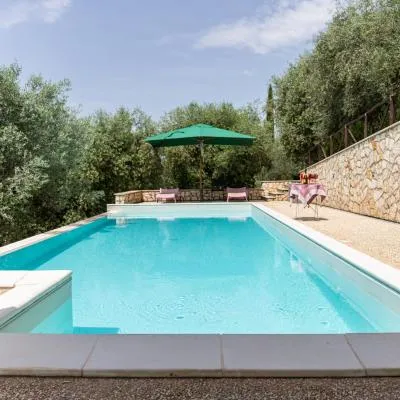 La Tana delle Stelle B&B di Charme e Relax，位于法拉因萨比纳的酒店