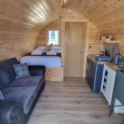 Caledonian Pod. In Caol, Fort William，位于Caol的酒店