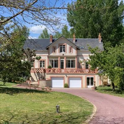 La Grenouillère - Chambre d'hôtes de charme，位于Ballan-Miré的酒店