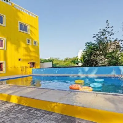 SRI SAVERAA RESIDENCY，位于Vānūr的酒店