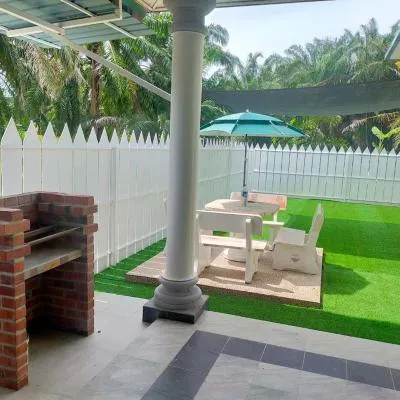 Villa Auliyya - MslimOnly，位于Kampong Sungai Leman的酒店
