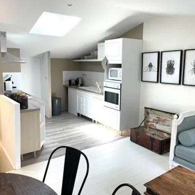Cosy Camon Bolt-Hole，位于Camon的酒店