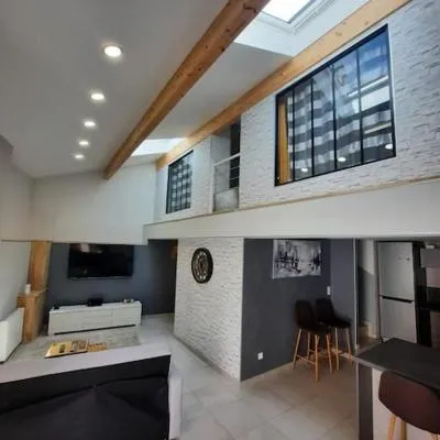 Sweet LOFT A PERIGNAT !!!，位于Pérignat-sur-Allier的酒店