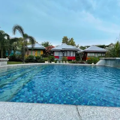 Rock and Wreck Dive Resort，位于Tanjungbinga的酒店