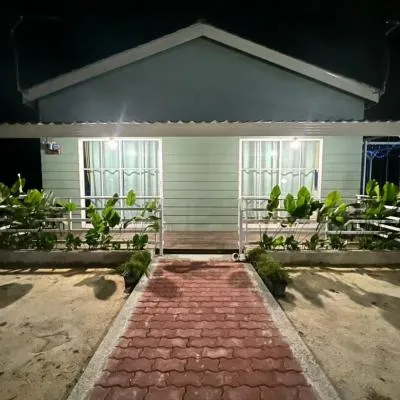 Chantara Cottage，位于Kampung Mawar的酒店