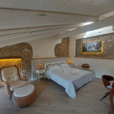 B&B Corte Colli Antichi，位于索纳的酒店