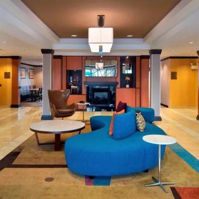 Fairfield Inn & Suites by Marriott Verona，位于维罗纳的酒店