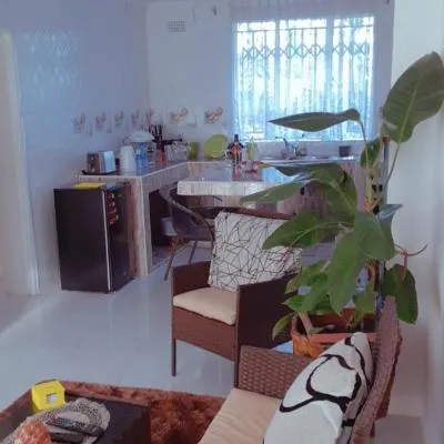 KMK APARTMENTS，位于Kitwe的酒店