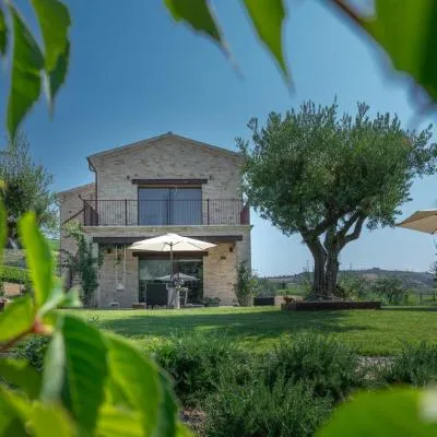Agriturismo San Nicolino，位于奥菲达的酒店