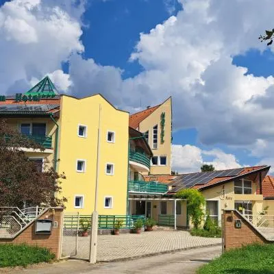 Aqua Therm Hotel，位于佐洛卡罗斯的酒店