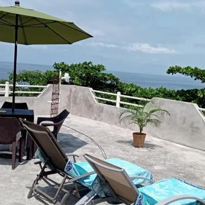 Casa SanMar cerca de la playa，位于叶莱巴的酒店
