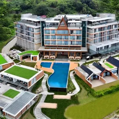 Marianna Resort & Convention Tuktuk Samosir，位于图克图克的酒店