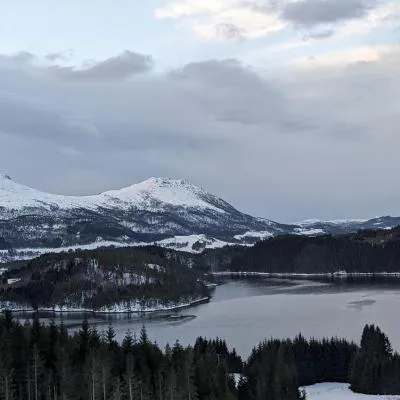 Overnatting Rodal，位于Valsøybotn的酒店