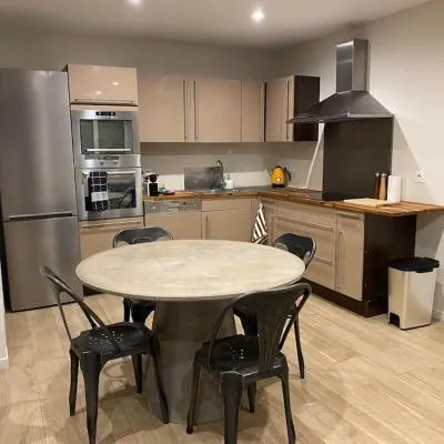 Appartement T2 spacieux et équipé，位于Mions的酒店