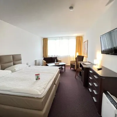 Landhotel Weisses Ross garni，位于巴特布吕克瑙的酒店