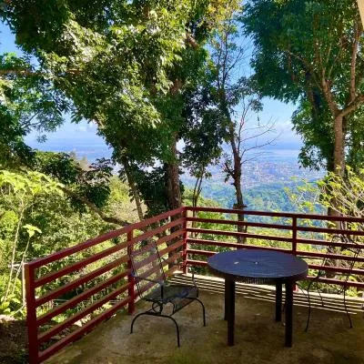 Aguanga Cabin at Threesome Cafe，位于宿务的酒店
