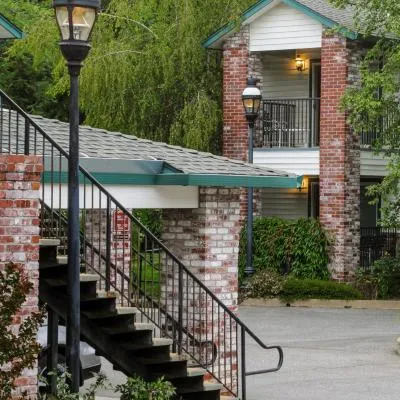 Grass Valley Courtyard Suites，位于草谷的酒店