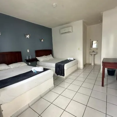 Hotel Grand Bahía Los Cocos，位于圣布拉斯的酒店