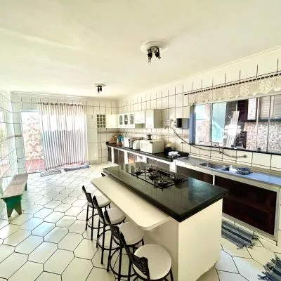 Casa em Limeira à 1,7km da Unicamp，位于里梅拉的酒店