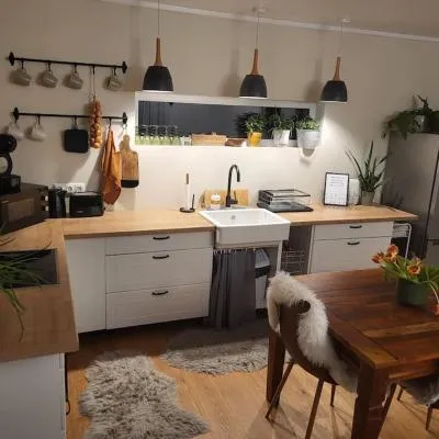 Hubane majake Kärdla südames ootab külalisi!，位于凯尔德拉的酒店