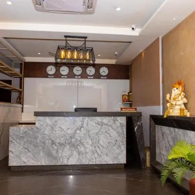 HOTEL ROYAL PARK，位于内洛尔的酒店