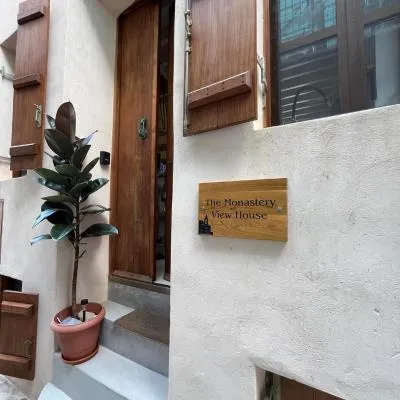 Monastery View House，位于Mandrakion的酒店