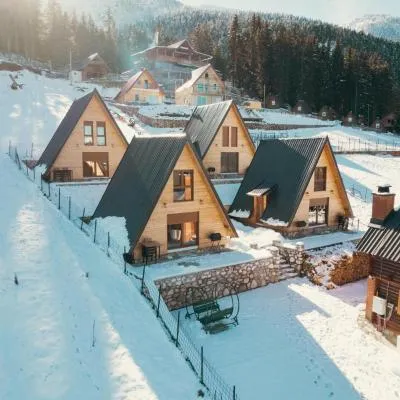 Villa Route Rugove，位于佩奇的酒店