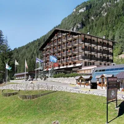 Hotel il Caminetto Sport，位于卡纳泽伊的酒店