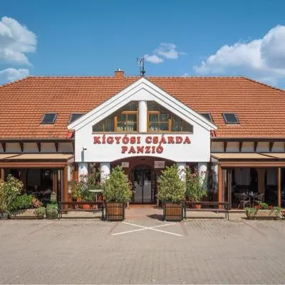 Kígyósi Csárda & Panzió，位于Fülöpszállás的酒店