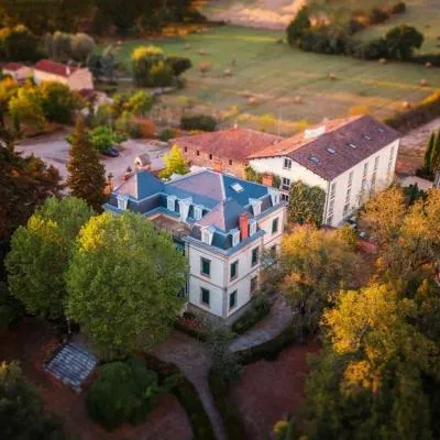 Hôtel La Métairie & Piscine，位于西埃勒河畔科尔德的酒店