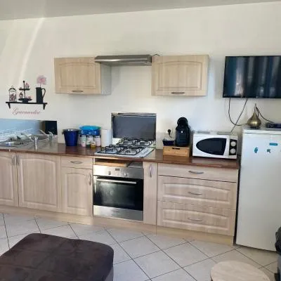 Gîte de la chapelle，位于Landrethun-lès-Ardres的酒店