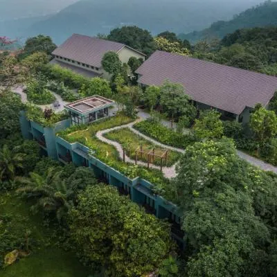 Amour Resort Bavi，位于河内的酒店