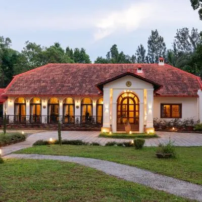 SaffronStays Biccode Woodside Heritage，位于Belūr的酒店