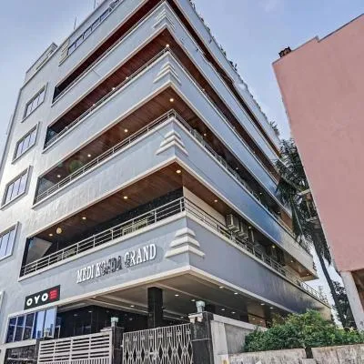 Medi Konda Grand，位于内洛尔的酒店