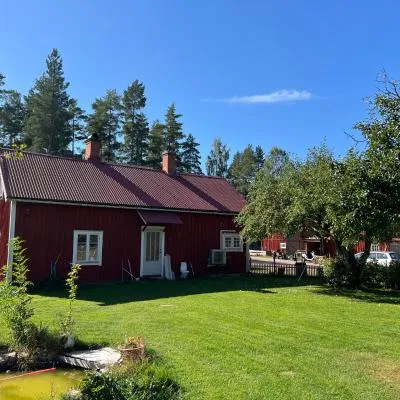 Loftet på Soliga Klacken，位于Säter的酒店