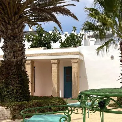 Hotel Villa Soleil，位于西迪考乌奇的酒店