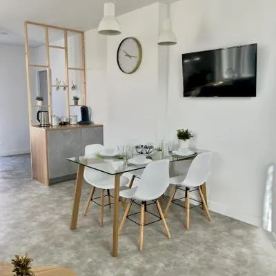 Appartement cosy et calme avec parking et terrasse privés，位于Cravanche的酒店