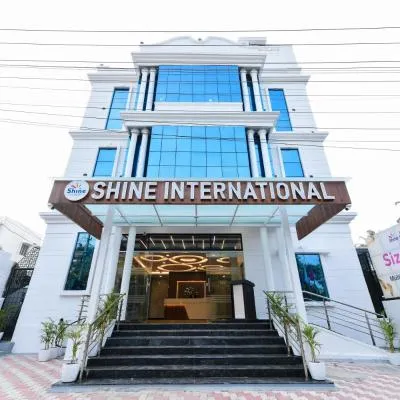 Hotel Shine International，位于迈索尔的酒店