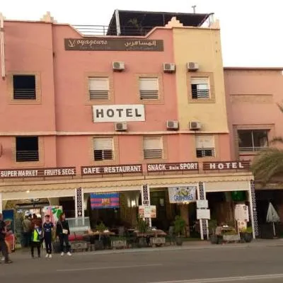 Hotel Des voyageur，位于瓦尔扎扎特的酒店