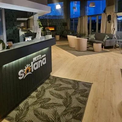 Contact Hôtel Solana, Niort MendesFrance，位于尼奥尔的酒店
