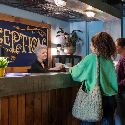 Stayokay Hostel Eindhoven - Blue Collar，位于埃因霍温的酒店