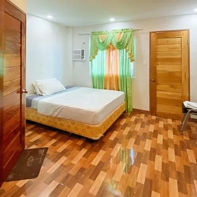 RedDoorz @ 4ks Pension House Bogo City Cebu，位于Banban的酒店