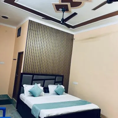 Mangalayatan Home Stay Ayodhya，位于Faizābād的酒店