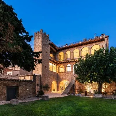 Casa Llobera 1792，位于La Pobla de Cérvoles的酒店