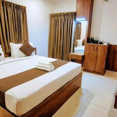R D HOTELS Peenya，位于班加罗尔的酒店