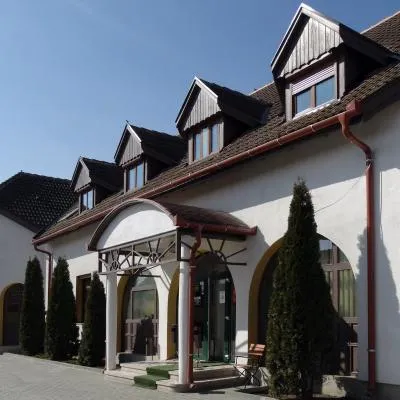 Prince Hotel，位于密古雷休治的酒店