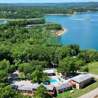 Driftwood Resort Bull Shoals，位于Bull Shoals的酒店