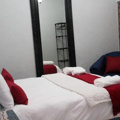 Firehouse selfcatering Garden Cottage，位于惠灵顿的酒店