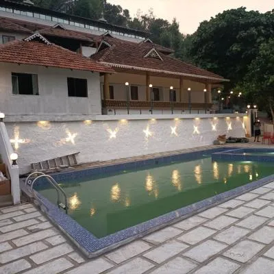 ASHRAMAM HEALTH RESORT，位于Kattappana的酒店